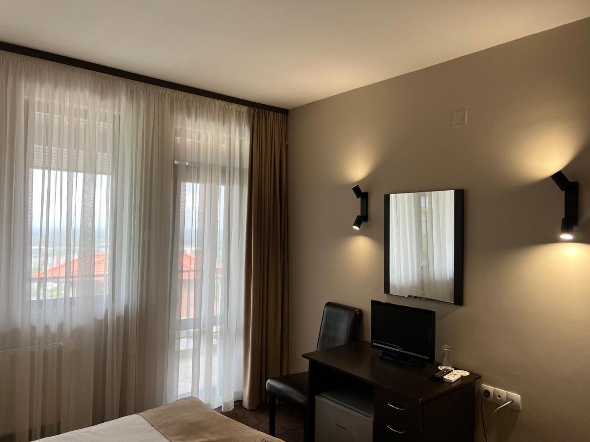 Chiflika Family Hotel 아세노브그라드 외부 사진